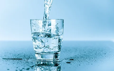 تصویر 3 از خرید و قیمت آب معدنی + فروش عمده